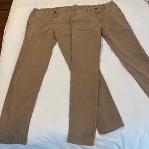 American Eagle - 30x36 slim straight men’s khakis